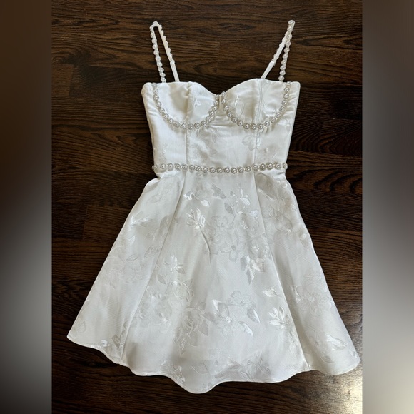 V. Chapman Gianna Sleeveless Embellished Corset A-Line Mini Dress - Picture 2 of 4